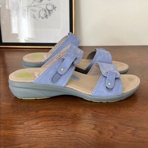 Dansko Isabel Nubuck Slip resistant wedge Sandals Blue Suede size